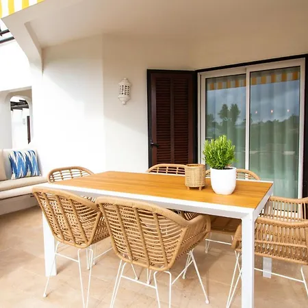 Apartment Golf House - Luxurious & Garden View & Golf & Tennis Court Albufeira