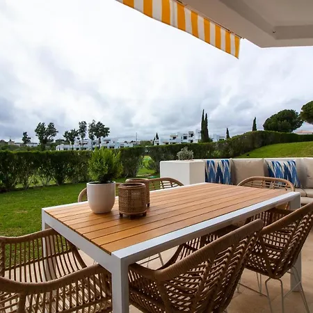 Apartment Golf House - Luxurious & Garden View & Golf & Tennis Court Albufeira
