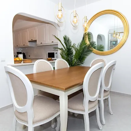 Golf House - Luxurious & Garden View & Golf & Tennis Court Apartment
