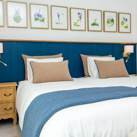 Golf House - Luxurious & Garden View & Golf & Tennis Court *