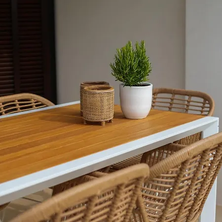 Golf House - Luxurious & Garden View & Golf & Tennis Court Apartment